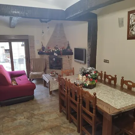 Vivienda Turistica El Caneco * Tordesillas